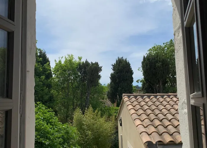 Charmante Maison Avec Terrasse , Clim , Wifi
